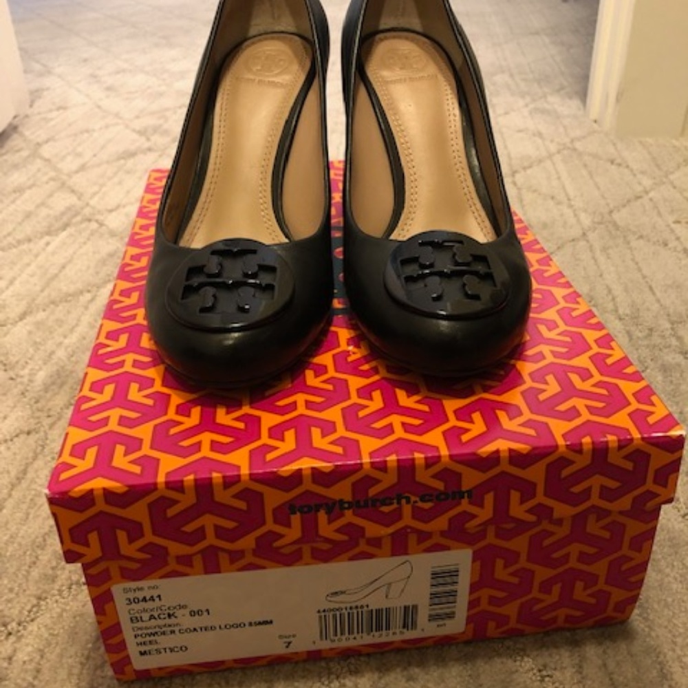 Tory Burch Powder BLK Coated Logo Heel Mestico 7